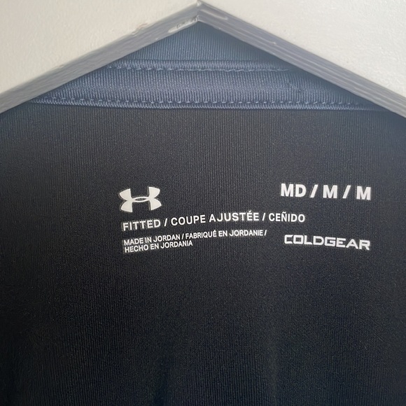 Under Armour long sleeves - Picture 6 of 6